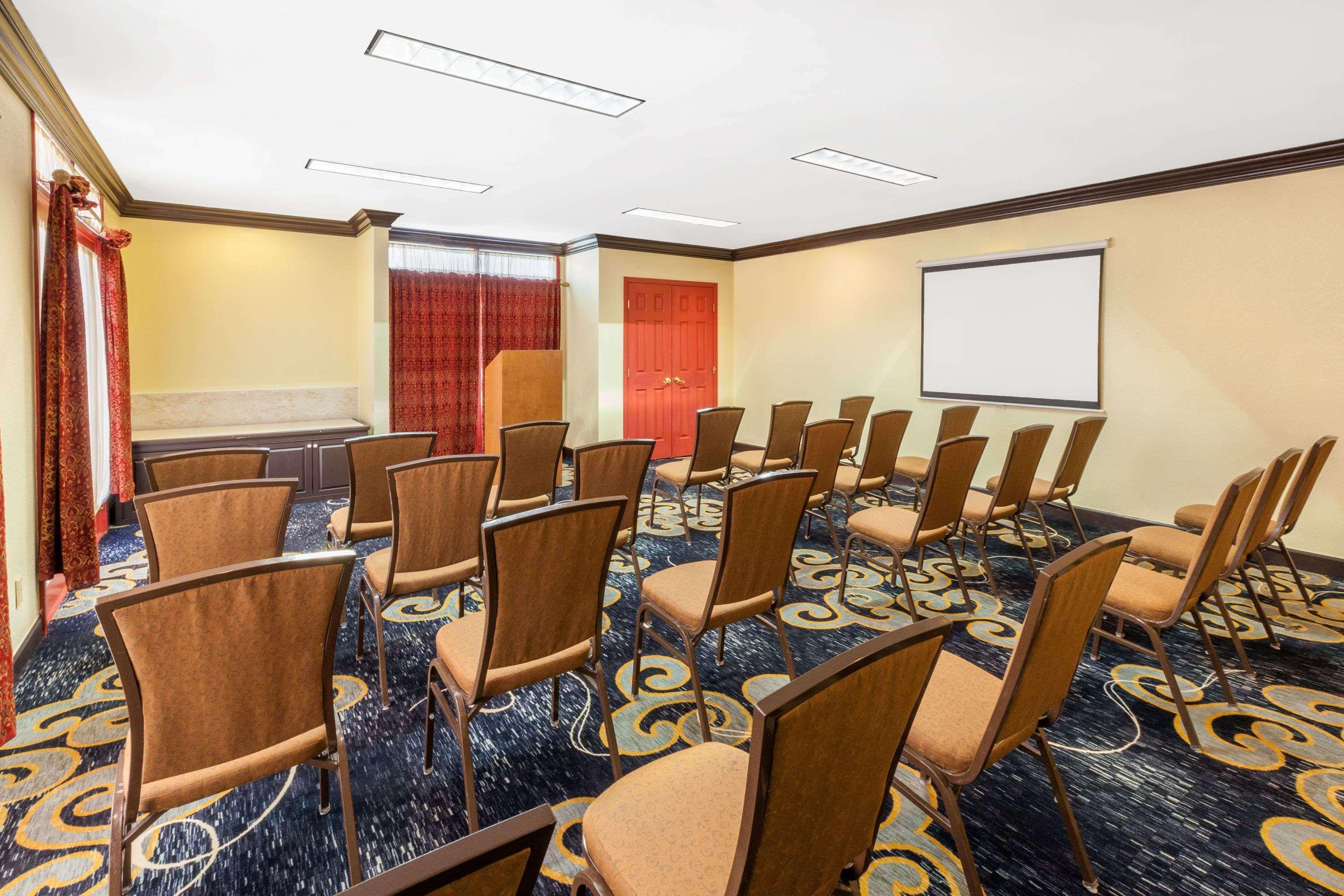 Affordable Suites Of America Detroit-וורן מראה חיצוני תמונה