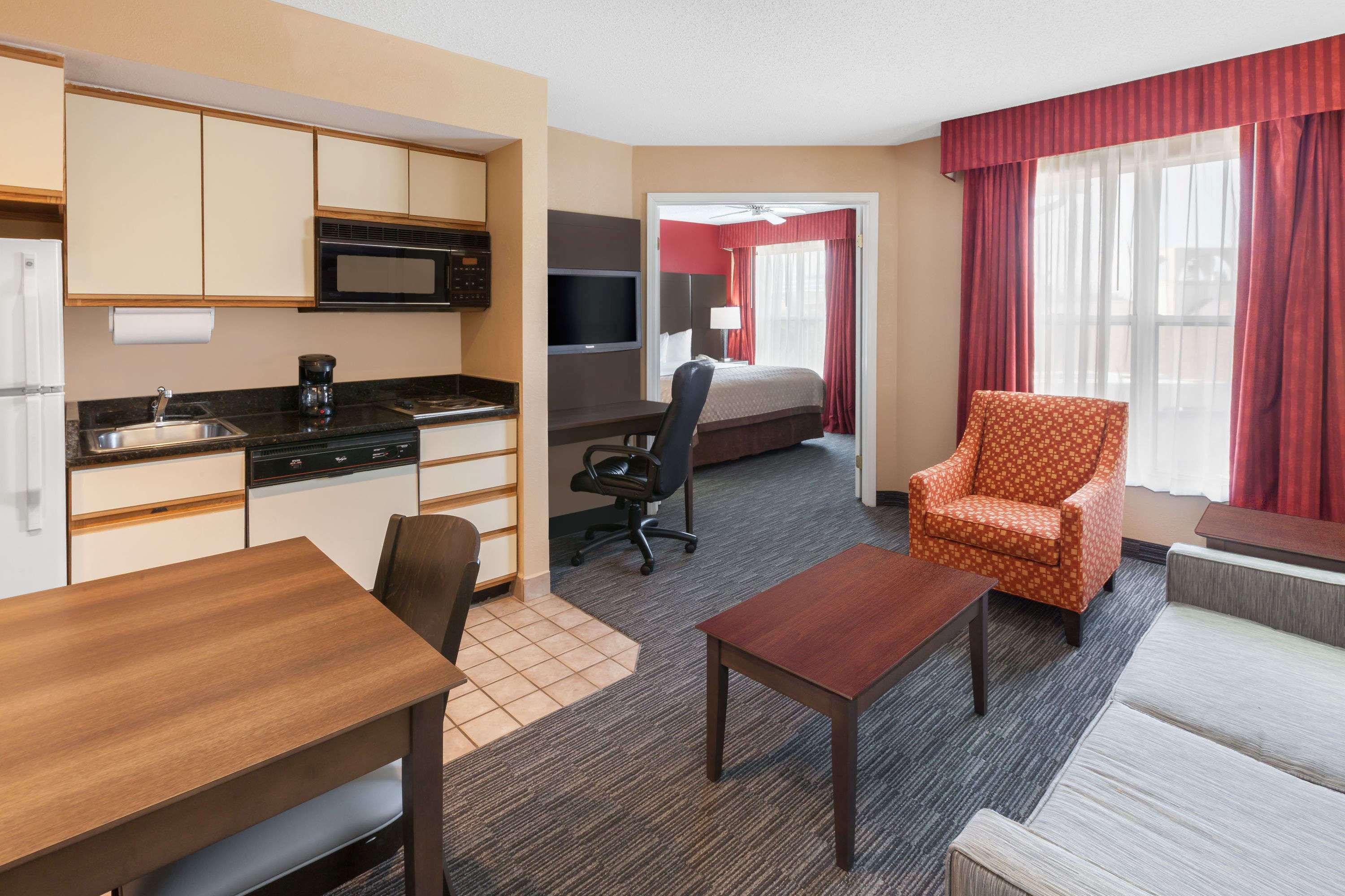 Affordable Suites Of America Detroit-וורן מראה חיצוני תמונה